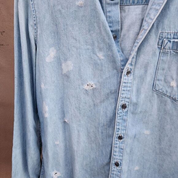 Distressed denim chambray shirt - Picture 4 of 8